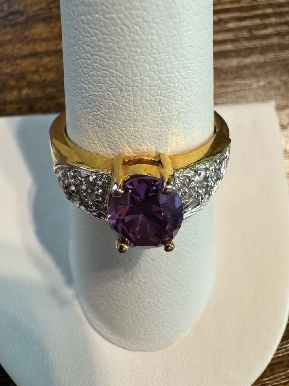 Purple Stone Cocktail Ring Gold Tone Statement Ring Size 8 - Picture 2 of 6